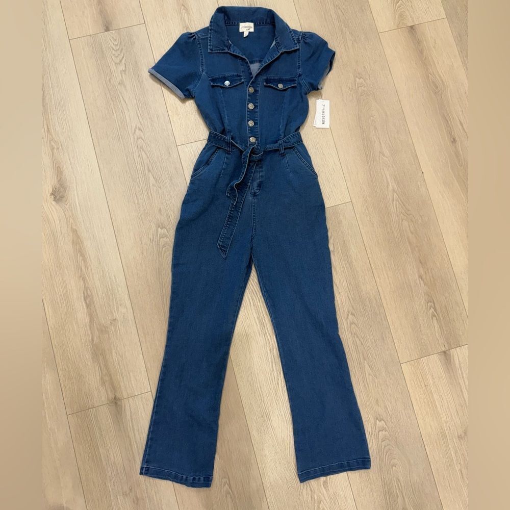 NWT 7th & Hudson blue denim jumpsuit size small women’s